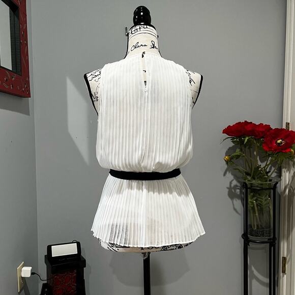 NEW Ann Taylor Belted Longline Sleeveless Pleated Peplum Layering Blouse 2P NWT - Picture 3 of 16